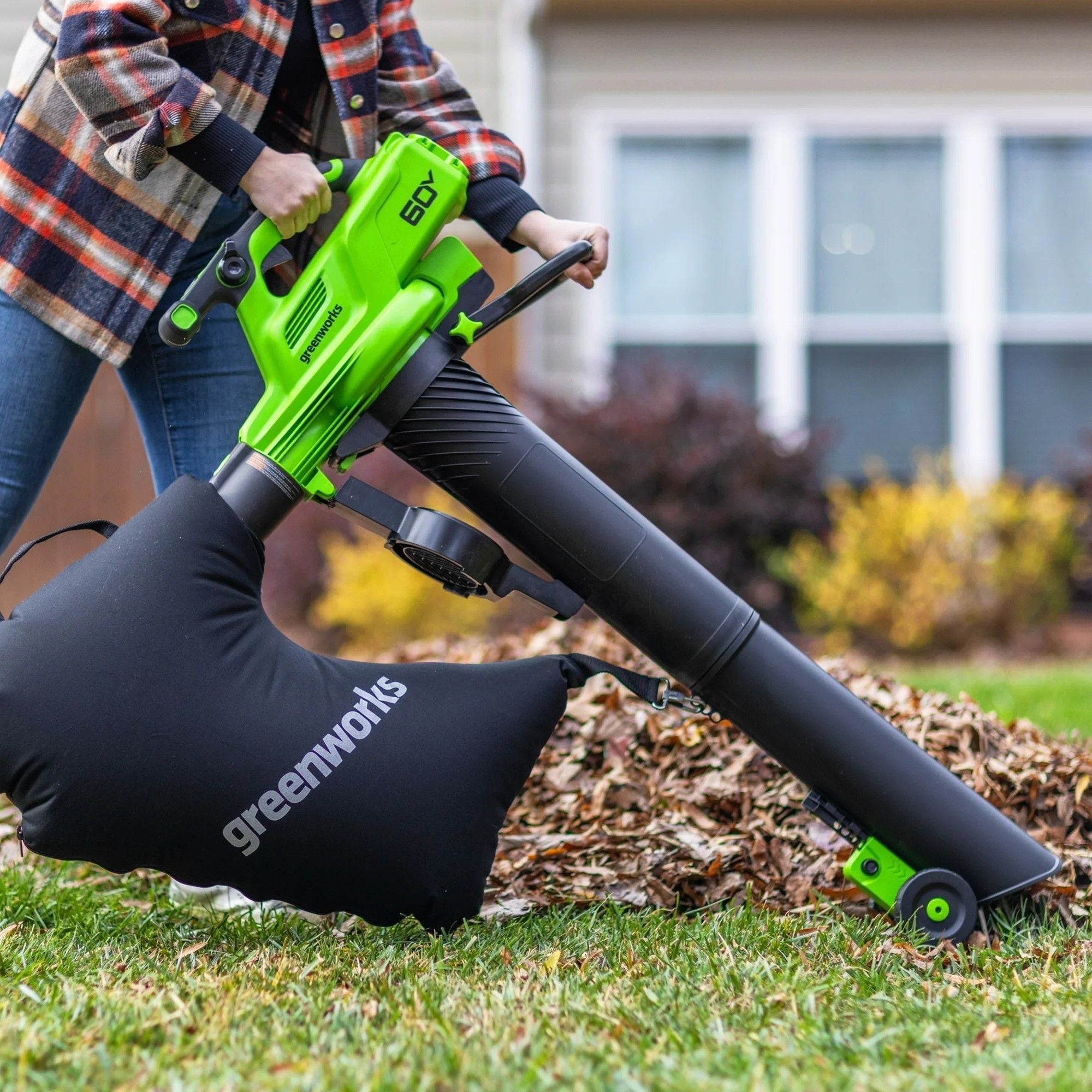 Greenworks 60V 520 CFM/240 MPH Blower Vacuum with 4Ah Battery